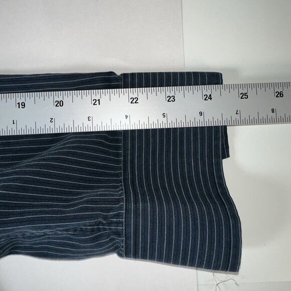 American Eagle Outfitters Men’s Button-Down Shirt Blue Pinstripe Size Small - Picture 5 of 7